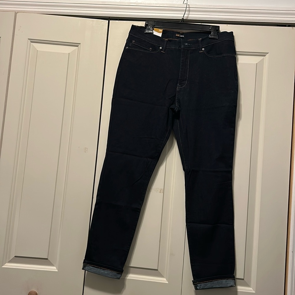 LEE  SLIMMING FIT SKINNY JEANS  SIZE 14 NEW